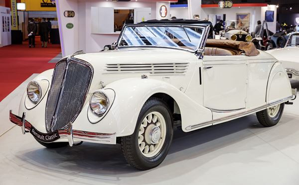 L'édition 2017 du salon Rétromobile ouvre ses portes