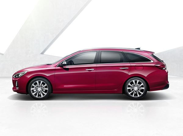 La déclinaison break de la Hyundai i30 s'offre une ligne de toit fuselée