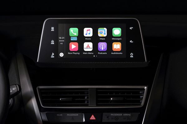 Le SUV compact Mitsubishi Eclipse Cross arbore un profil de coupé