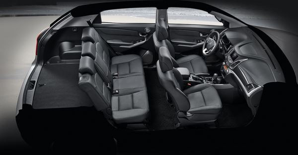 Le Ssangyong Korando s'offre un design très légèrement revu
