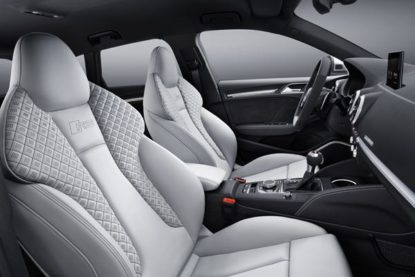 L’Audi RS 3 Sportback embarque un 2.5 TFSI cinq cylindres de 400 ch