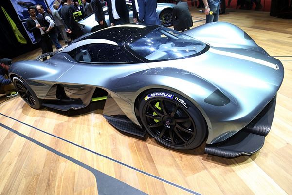 Dans les allées de la 87ème édition du salon de l'automobile de Genève