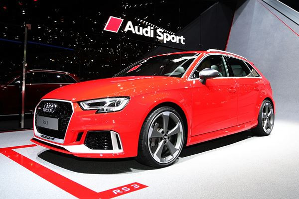 Dans les allées de la 87ème édition du salon de l'automobile de Genève