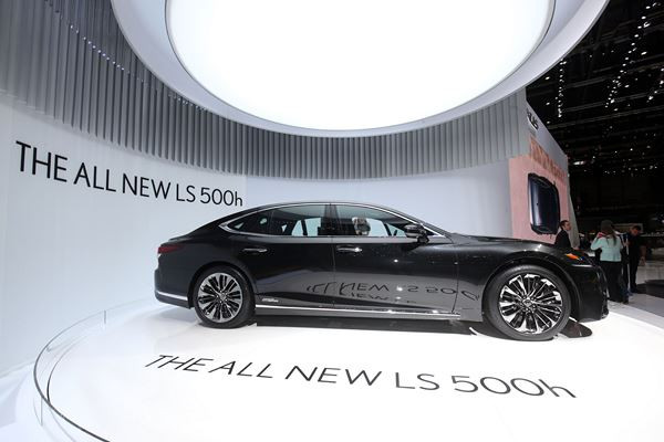 Dans les allées de la 87ème édition du salon de l'automobile de Genève