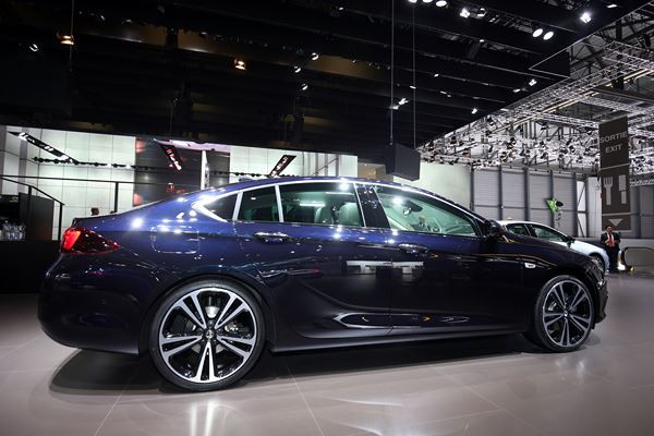 Dans les allées de la 87ème édition du salon de l'automobile de Genève