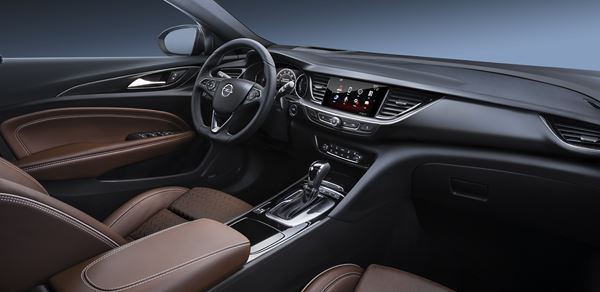 L'Opel Insignia Country Tourer adopte une tenue de baroudeuse
