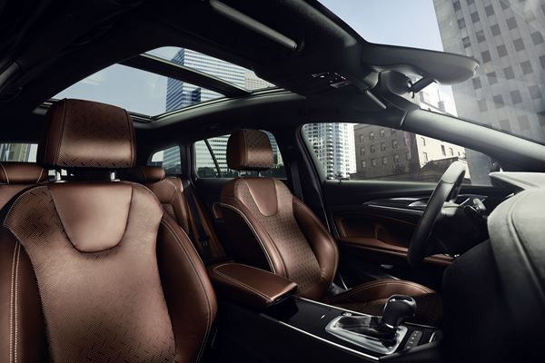 L'Opel Insignia Country Tourer adopte une tenue de baroudeuse