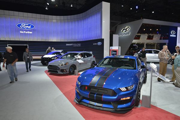 L'édition 2017 du salon de l’automobile de New York ouvre ses portes au public