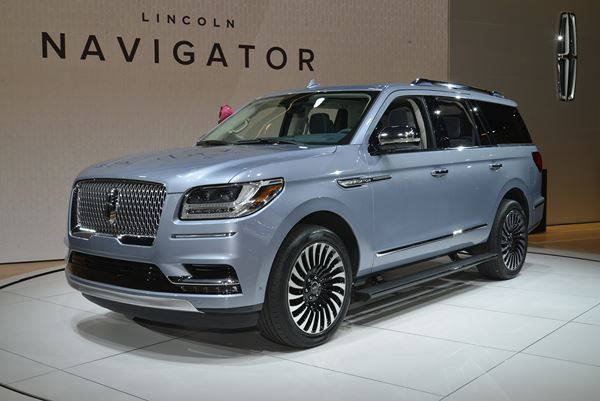 L'édition 2017 du salon de l’automobile de New York ouvre ses portes au public