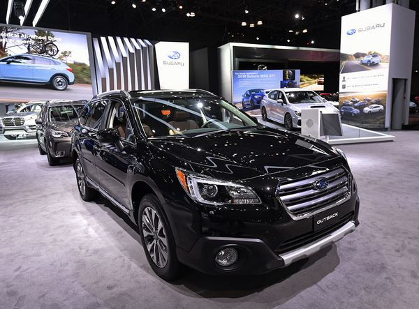 L'édition 2017 du salon de l’automobile de New York ouvre ses portes au public