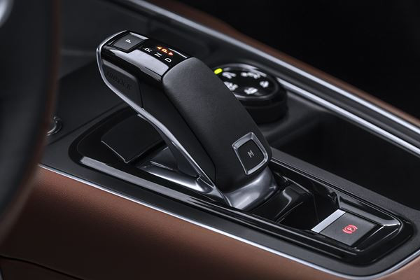 Le SUV Citroën C5 Aircross affiche des volumes fluides et musclés