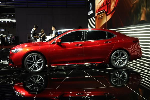 Le 17ème salon automobile de Shanghai ouvre ses portes au public