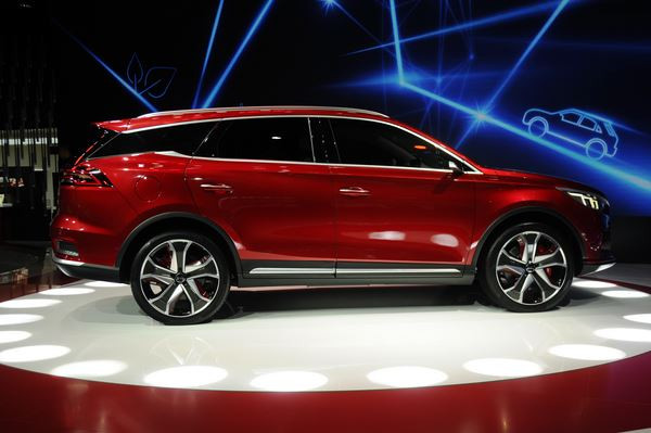 Le 17ème salon automobile de Shanghai ouvre ses portes au public