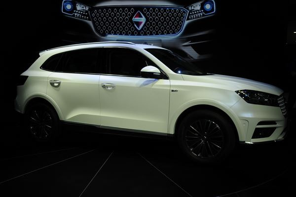 Le 17ème salon automobile de Shanghai ouvre ses portes au public