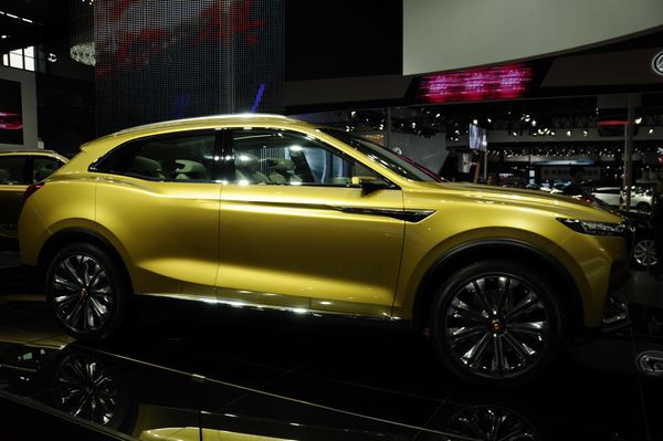 Le 17ème salon automobile de Shanghai ouvre ses portes au public