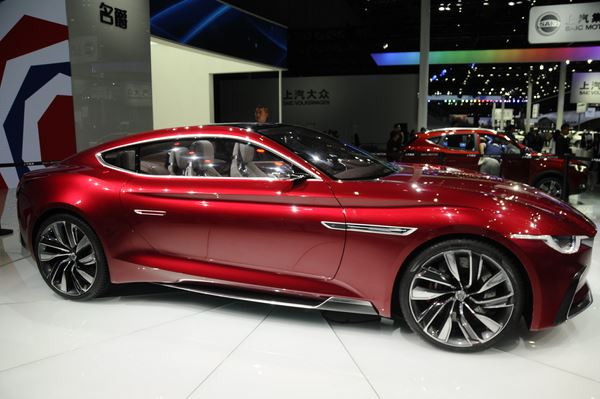 Le 17ème salon automobile de Shanghai ouvre ses portes au public