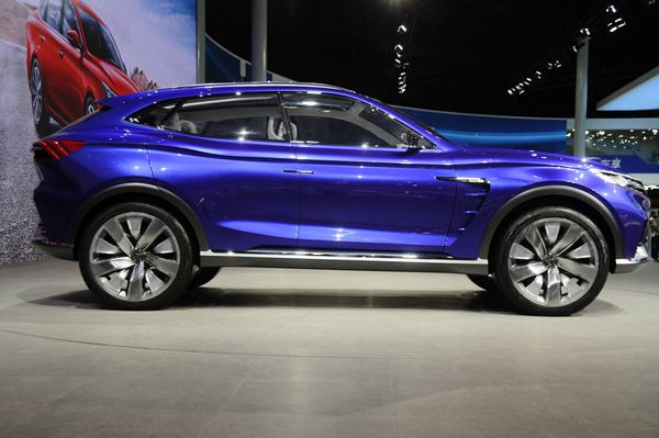 Le 17ème salon automobile de Shanghai ouvre ses portes au public