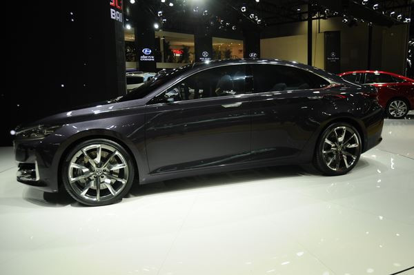 Le 17ème salon automobile de Shanghai ouvre ses portes au public