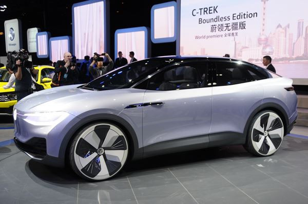 Le 17ème salon automobile de Shanghai ouvre ses portes au public