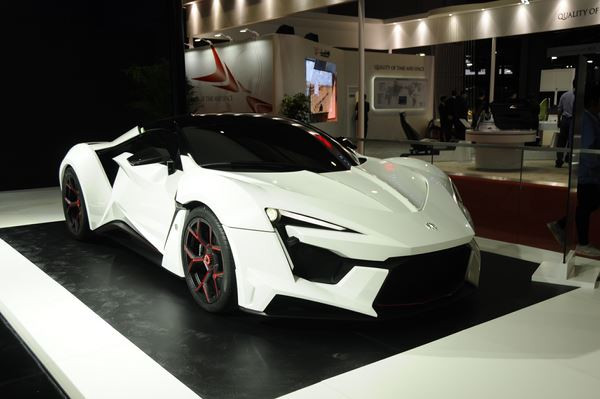 Le 17ème salon automobile de Shanghai ouvre ses portes au public