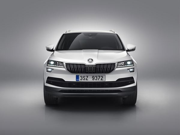 Le SUV compact Skoda Karoq affiche un design dynamique et émotif