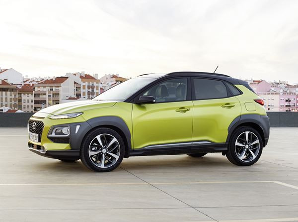 Le SUV urbain Hyundai Kona affiche un design acéré avant-gardiste