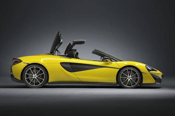 La sportive biplace McLaren 570S se décline en Spider