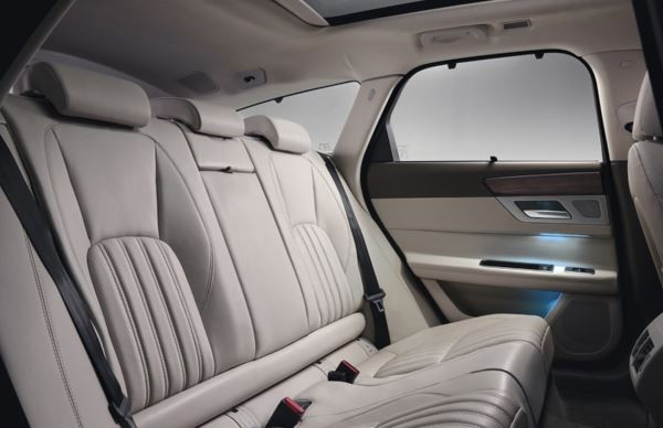 La Jaguar XF se décline en version break Sportbrake