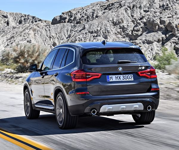La BMW X3 fait rimer look tout terrain avec allure sportive