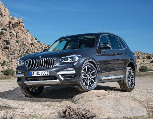 La BMW X3 fait rimer look tout terrain avec allure sportive