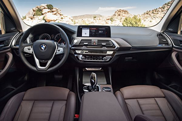 La BMW X3 fait rimer look tout terrain avec allure sportive
