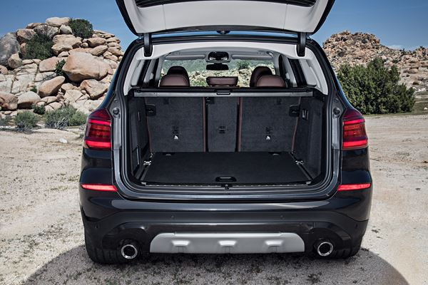 La BMW X3 fait rimer look tout terrain avec allure sportive
