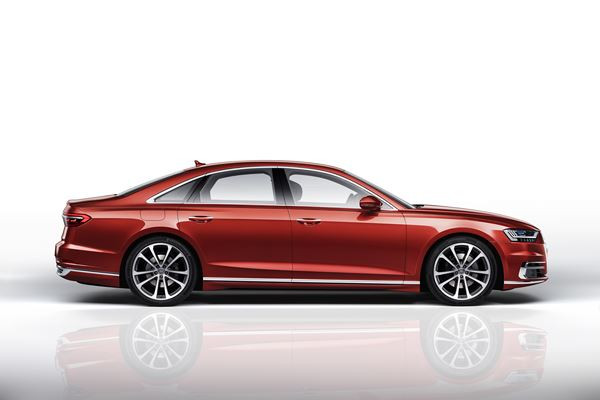 La berline de luxe Audi A8 embarque des fonctions de conduite autonome