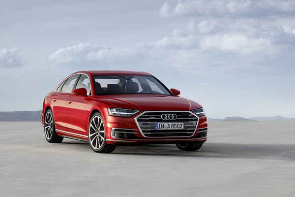 La berline de luxe Audi A8 embarque des fonctions de conduite autonome
