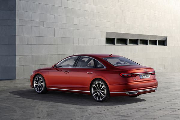 La berline de luxe Audi A8 embarque des fonctions de conduite autonome