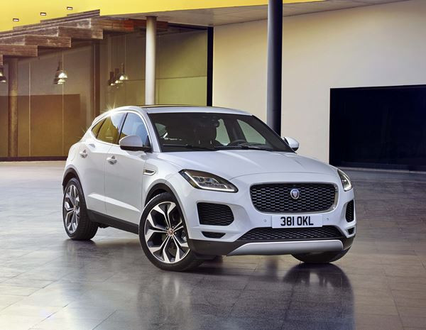 Le SUV compact Jaguar E-Pace affiche des proportions musclées