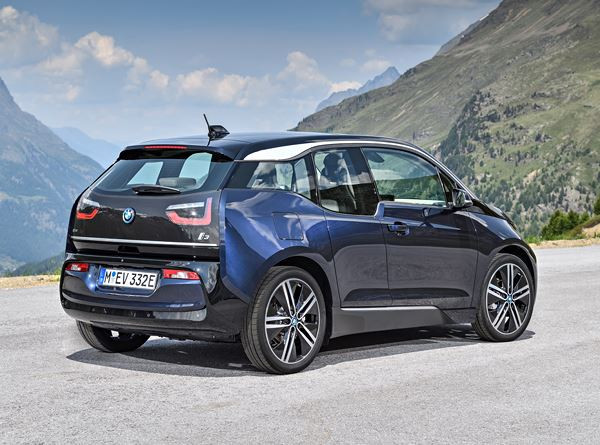 La BMW i3 s'offre des améliorations et une variante plus sportive