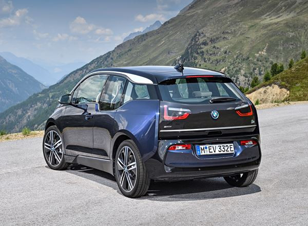 La BMW i3 s'offre des améliorations et une variante plus sportive