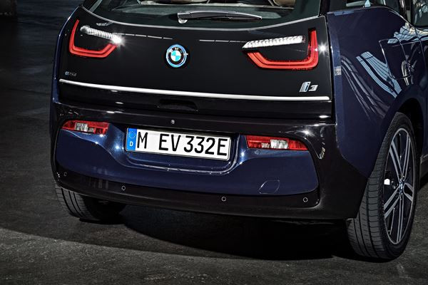 La BMW i3 s'offre des améliorations et une variante plus sportive