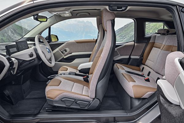 La BMW i3 s'offre des améliorations et une variante plus sportive
