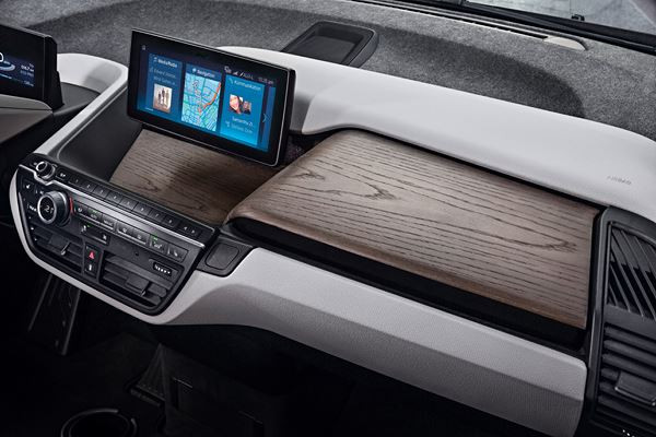 La BMW i3 s'offre des améliorations et une variante plus sportive
