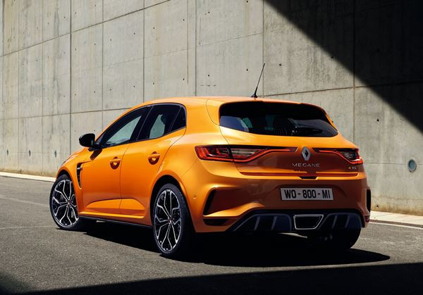 La Renault Mégane R.S. est dotée du système 4Control à quatre roues directrices
