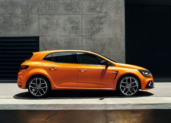 La Renault Mégane R.S. est dotée du système 4Control à quatre roues directrices