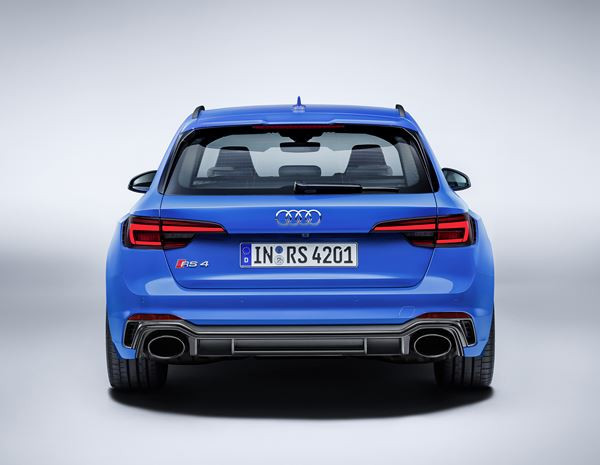 L'Audi RS 4 Avant embarque un moteur V6 biturbo de 450 ch et 600 Nm de couple