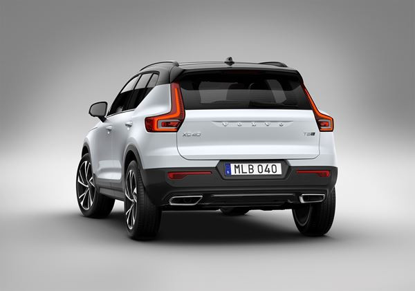 Le SUV compact Volvo XC40 embarque une panoplie complète d'aide à la conduite