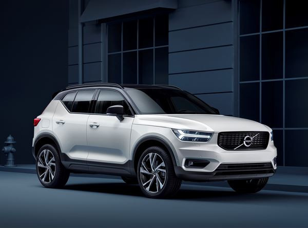Le SUV compact Volvo XC40 embarque une panoplie complète d'aide à la conduite