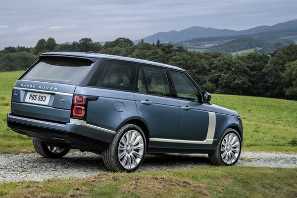 Le SUV de luxe Range Rover embarque de nouvelles technologies