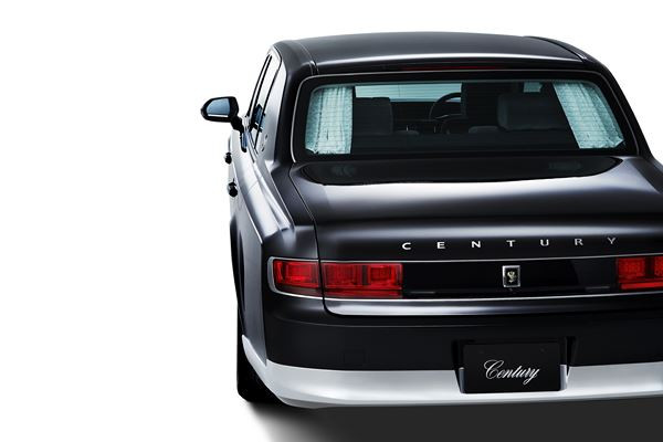 La grande limousine Toyota Century embarque une motorisation V8 hybride