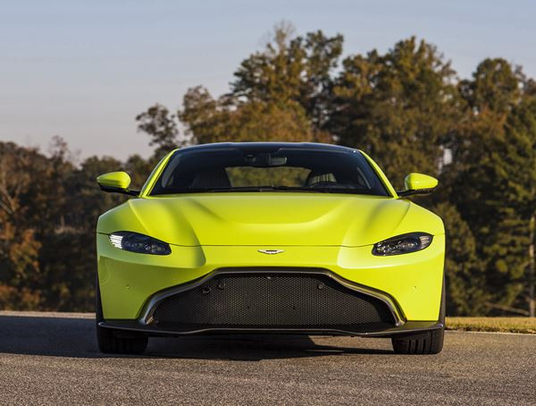 Le coupé sport Aston Martin Vantage embarque un bloc V8 bi-turbo de 510 ch