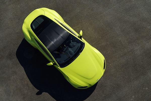 Le coupé sport Aston Martin Vantage embarque un bloc V8 bi-turbo de 510 ch